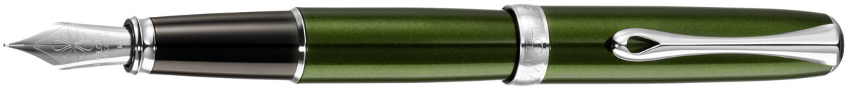 Diplomat Excellence A2 Fountain Pen - Evergreen Chrome Trim