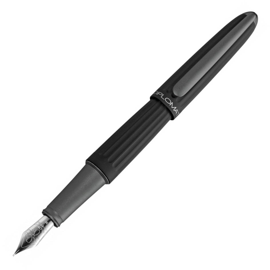 Diplomat Aero Fountain Pen - Black
