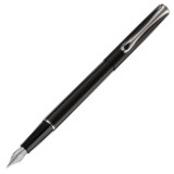 Diplomat Traveller Fountain Pen - Gloss Black Chrome Trim