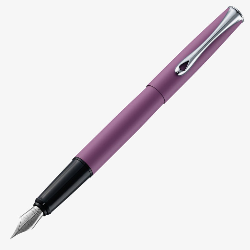 Diplomat Esteem Fountain Pen - Raspberry