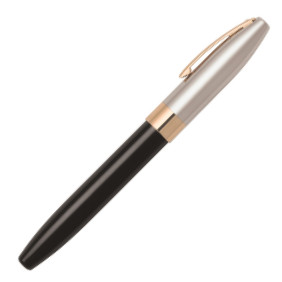 Sheaffer Legacy Heritage Fountain Pen - Black and Palladium Gold Trim - Picture 2