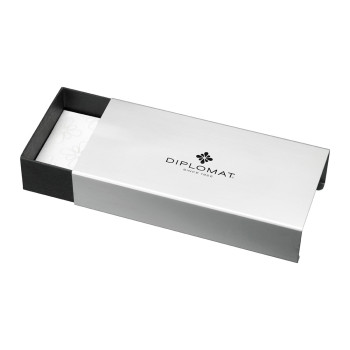 Diplomat Excellence A2 Fountain Pen - Pearl White Chrome Trim - Picture 1