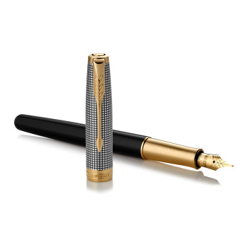 Parker Sonnet Fountain Pen - Chiselled Silver Black Lacquer Gold Trim with Solid 18K Gold Nib - Picture 2